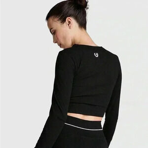 Victoria’s Secret PINK Rib Black Long Sleeve Crop Top Size Large
